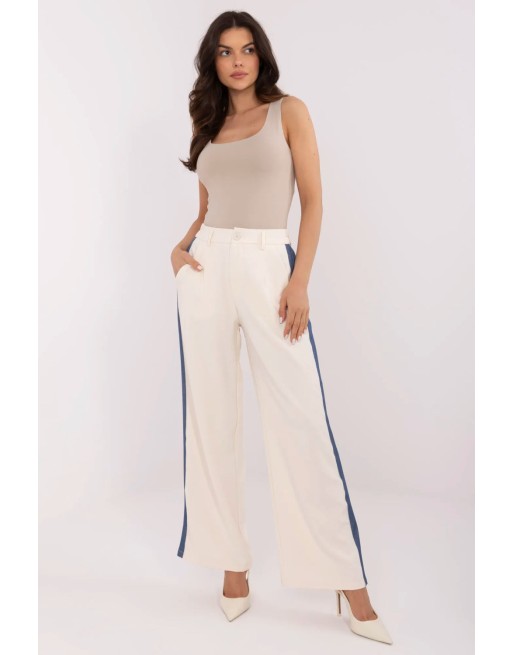  Pantalon femme model 211177 NM 